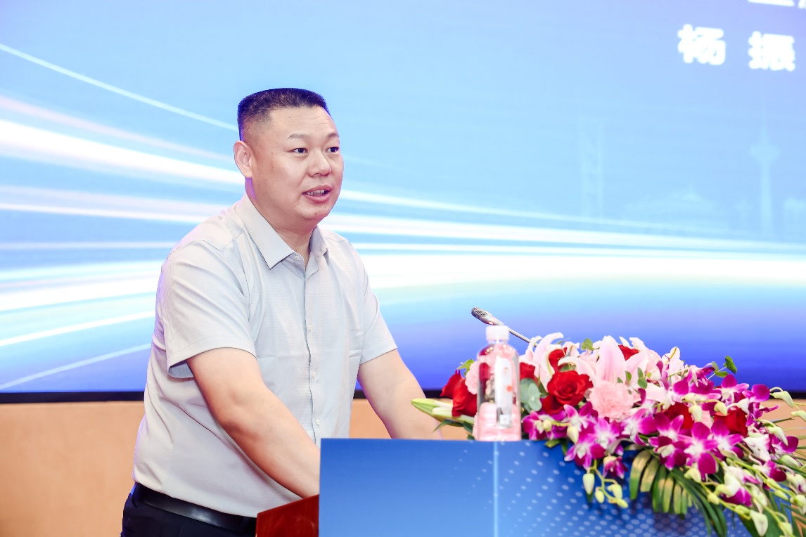 2025中小企业高质量发展论坛在京举行 中企云全球供应链集采服务平台启动