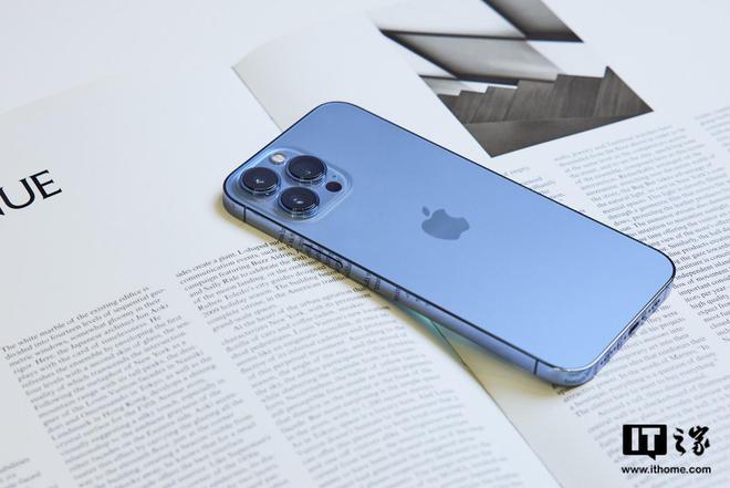 苹果 iPhone 13 热销，富士康郑州厂区扩大招工计划