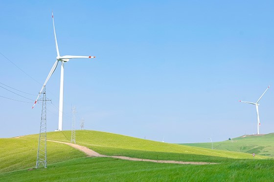 走访金风科技兴安盟风电项目：乘“风”而上 草原深处绘就可持续发展新蓝图