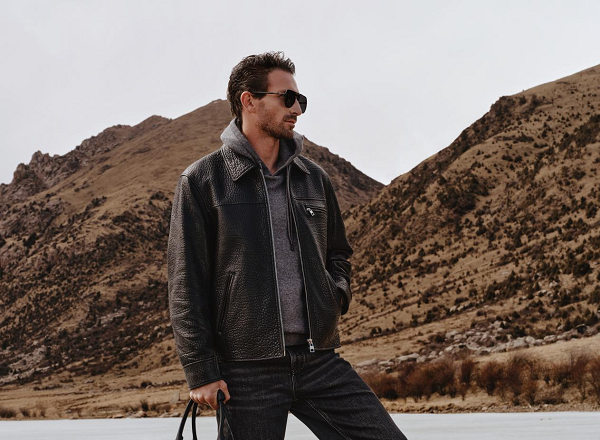 解码欧度2025秋冬时尚系列：高饱和色彩与解构主义如何重塑男性衣橱？