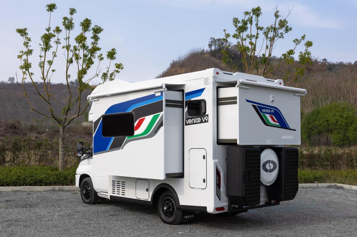 重新定义“移动的家”:蔚格房车双星闪耀北京房车展,威尼斯与阿斯特拉共绘全场景旅居蓝图