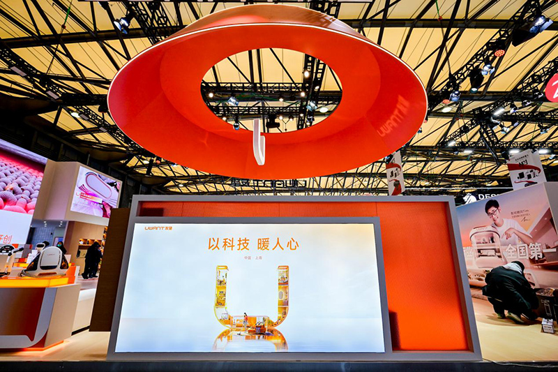 当清洁电器集体“长手长脚”，友望为何选择“让用户不受罪”？