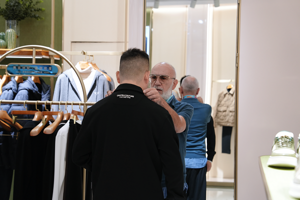 从一身搭配到一份守护：“欧度先生”如何让品牌成为幸福见证者