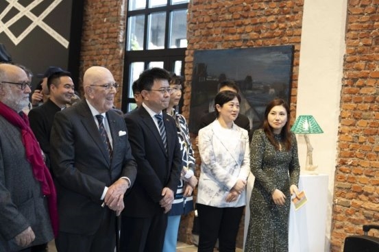 天坛小艾闪耀2026米兰设计周以天坛IP+艾产业为媒传递中医文化“中国表达时刻”