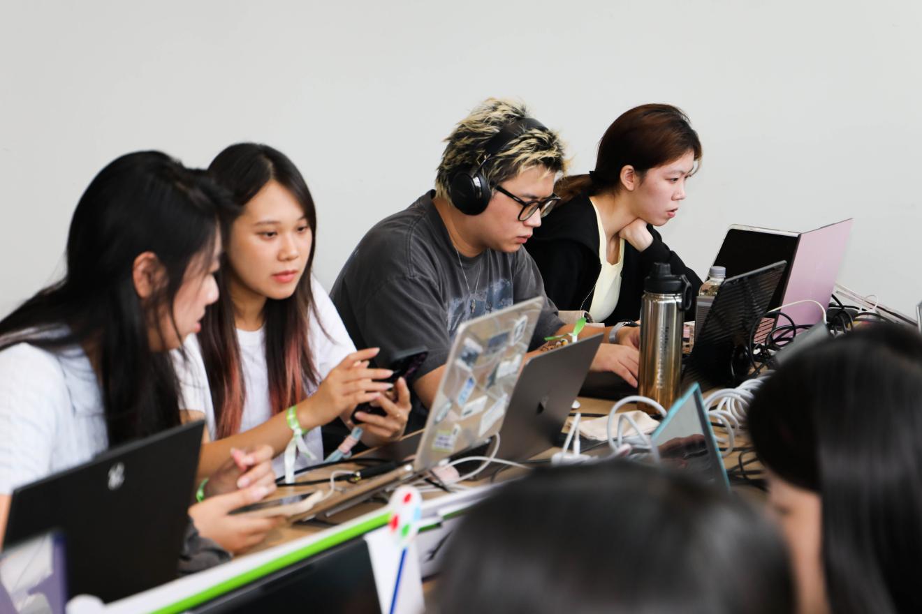 青春不过几届世界杯，500 + 院校大学生的 AI 逐梦之旅